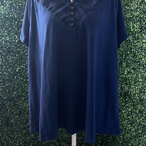 St John Bay Top - Picture 2 of 5